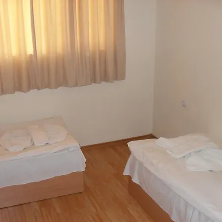 Rutland Hotel apartamentowy Rawda
