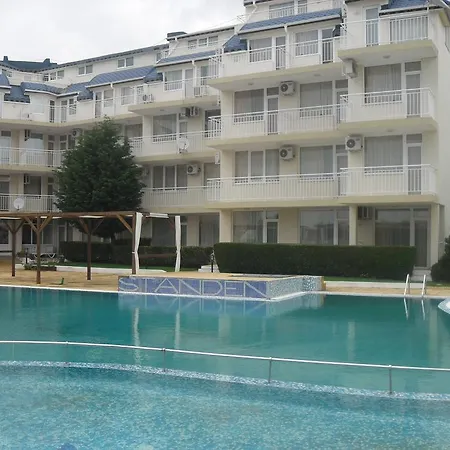 Hotel apartamentowy Rutland Rawda