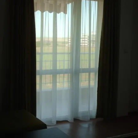 Rutland Hotel apartamentowy Rawda