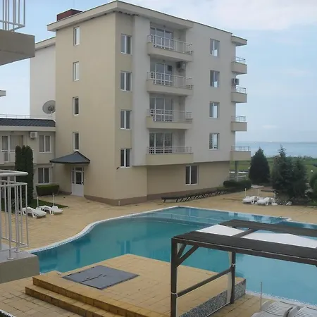 Hotel apartamentowy Rutland Rawda