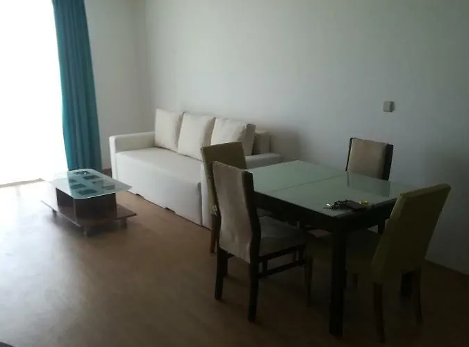 Rutland Apart-hotel Ravda